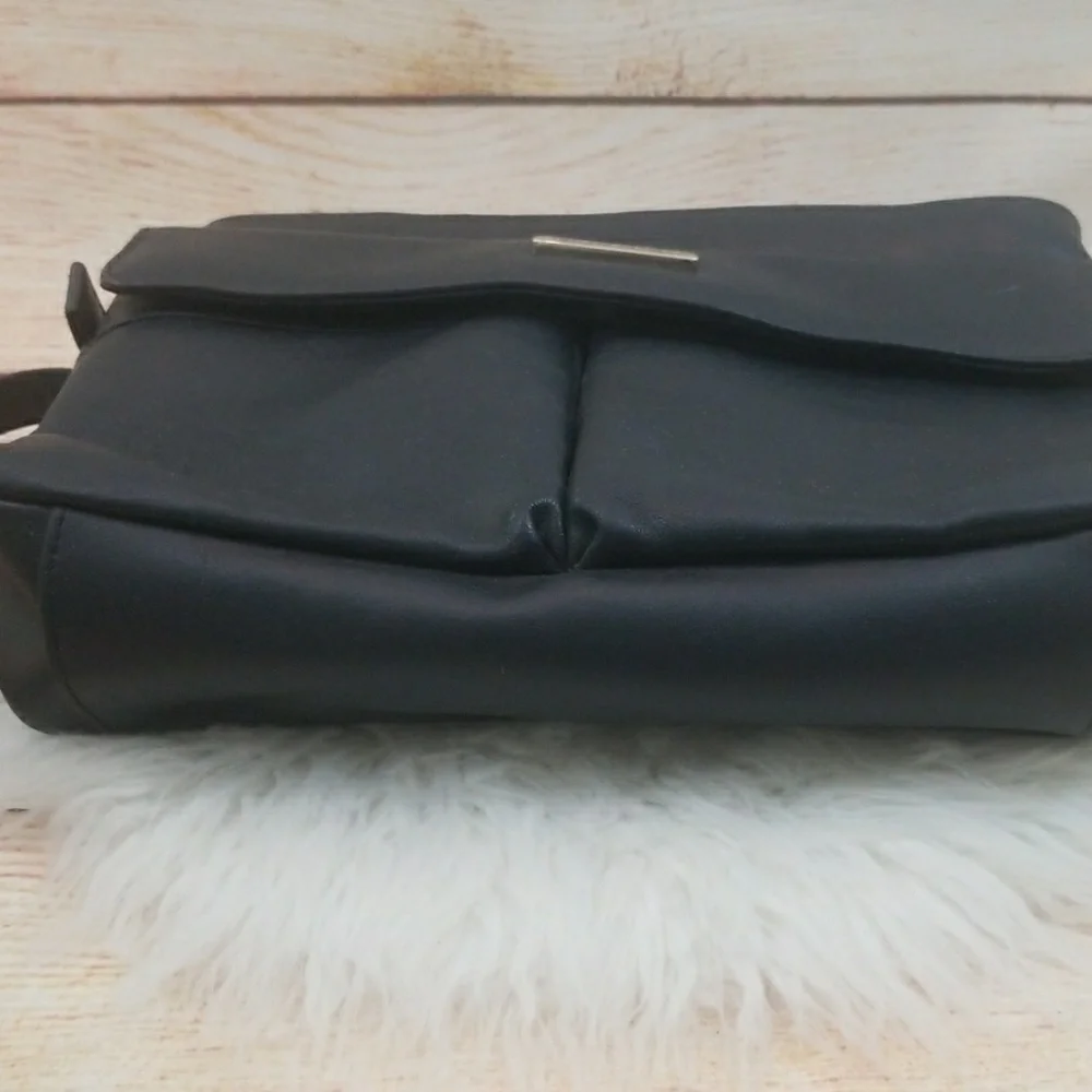 Hush Puppies leather crossbody blue adjustable crossbody shoulder bag handbag